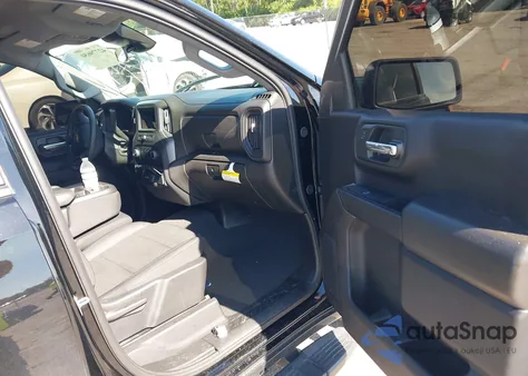 2024 Chevrolet Silverado 2Wd Double Cab Standard Bed Custom z USA, uszkodzony, nr VIN 1GCRABEK1RZ296794